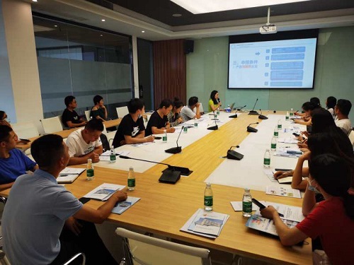 火炬石墨烯新材料孵化器举办2020年度火炬高新区第一批“先进碳材料企业”认定申报培训会